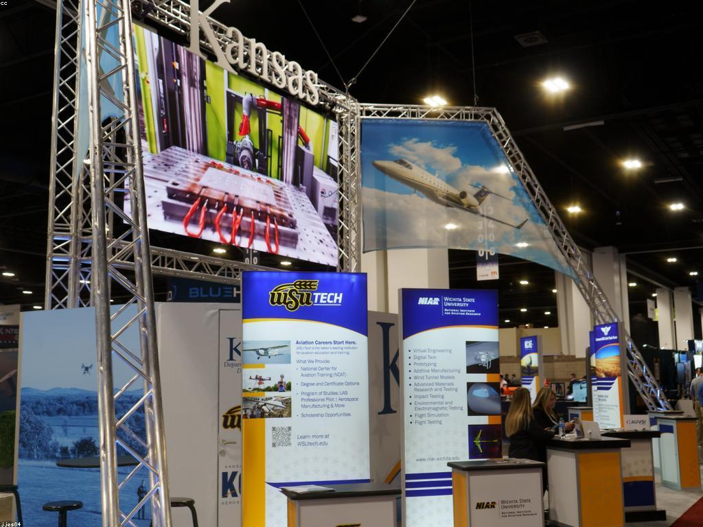 យុទ្ធសាស្ត្រនិងក្បួនសម្រាប់អត្ថប្រយោជន៍ប្រកួតប្រជែង