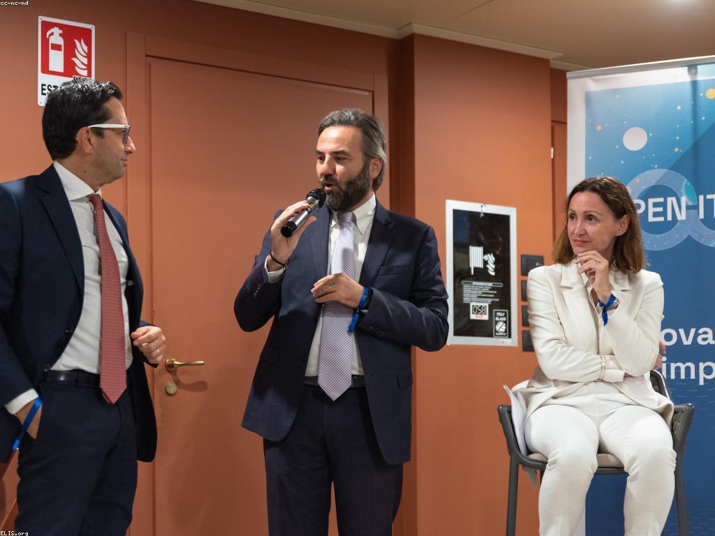 យុទ្ធសាស្ត្រនិងក្បួនសម្រាប់នវានុវត្តន៍អាជីវកម្ម